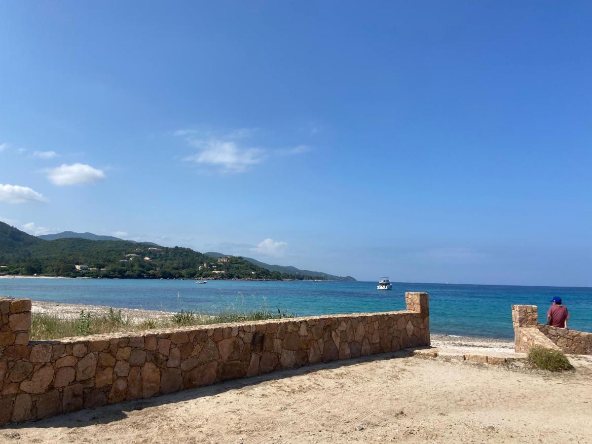 Les Lodges De La Plage U Dragulinu Sari-Solenzara Bagian luar foto