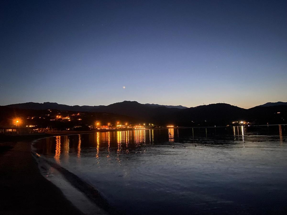 Les Lodges De La Plage U Dragulinu Sari-Solenzara Bagian luar foto