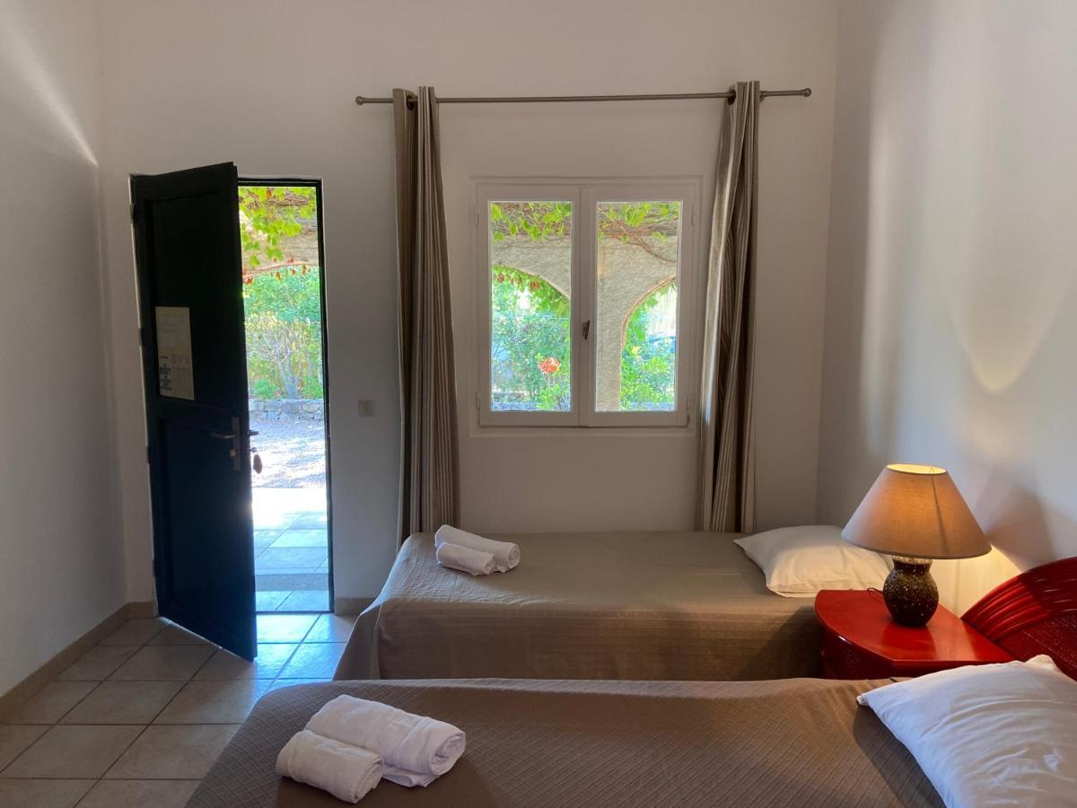 Les Lodges De La Plage U Dragulinu Sari-Solenzara Bagian luar foto