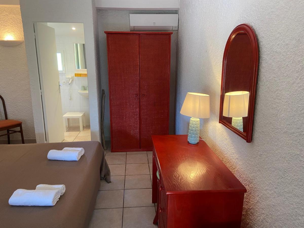 Les Lodges De La Plage U Dragulinu Sari-Solenzara Bagian luar foto