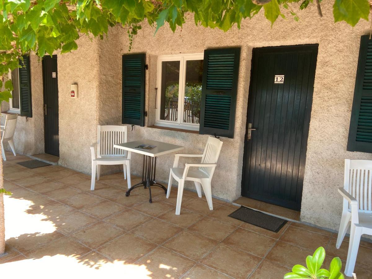 Les Lodges De La Plage U Dragulinu Sari-Solenzara Bagian luar foto