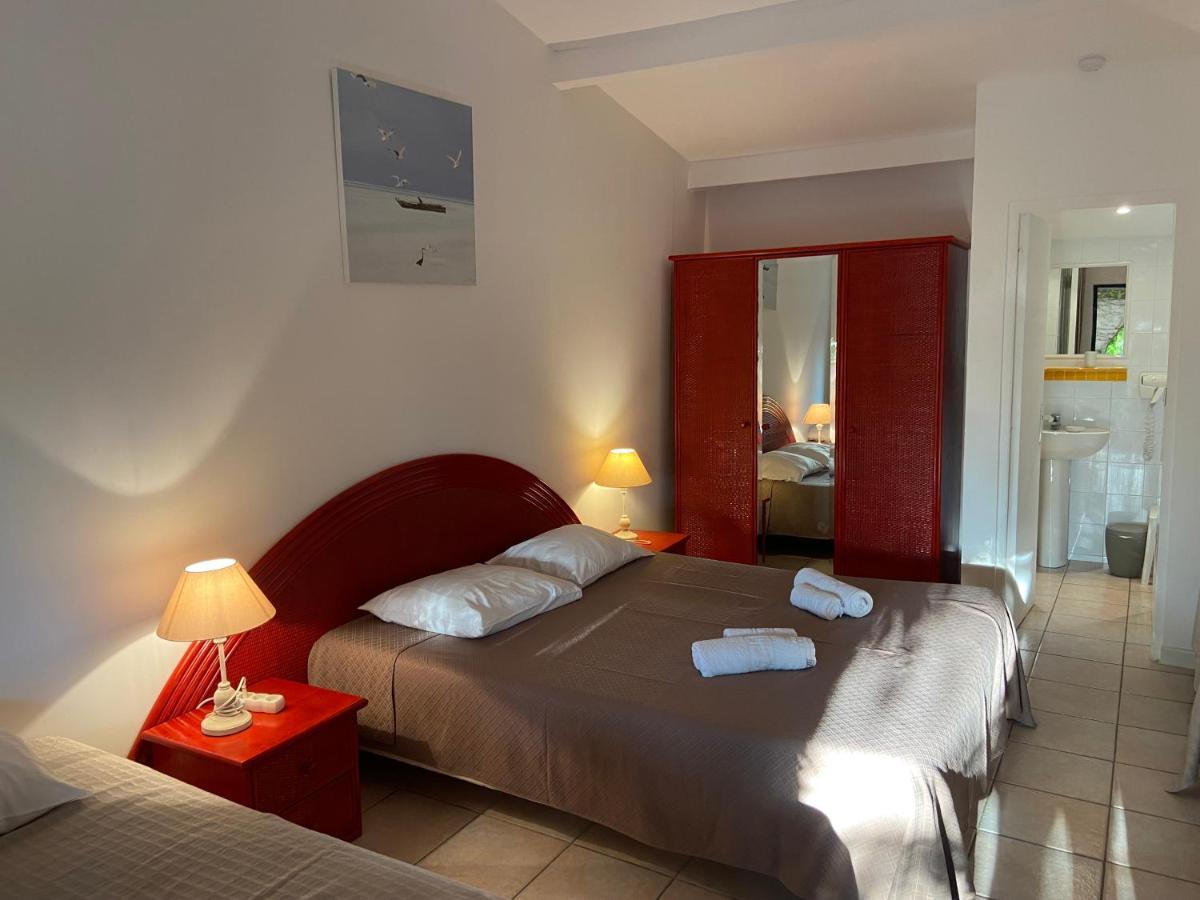 Les Lodges De La Plage U Dragulinu Sari-Solenzara Bagian luar foto
